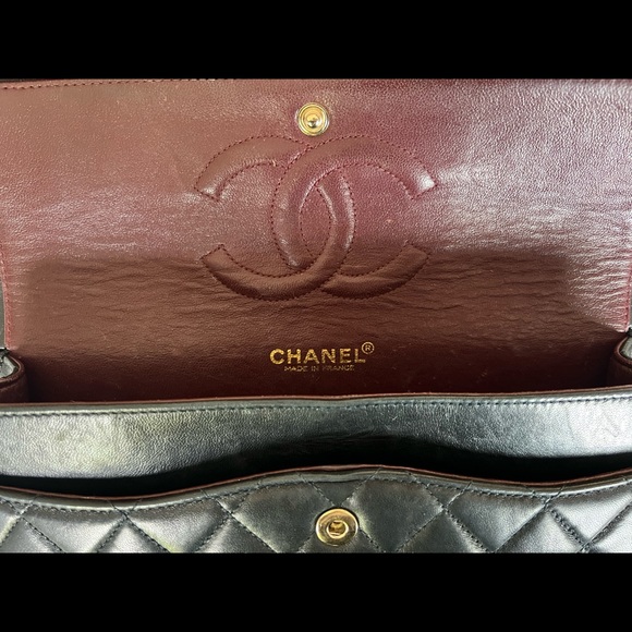 Chanel Quilted Caviar Medium Classic Double Flap Bag 24K GHW - Picture 5 of 12